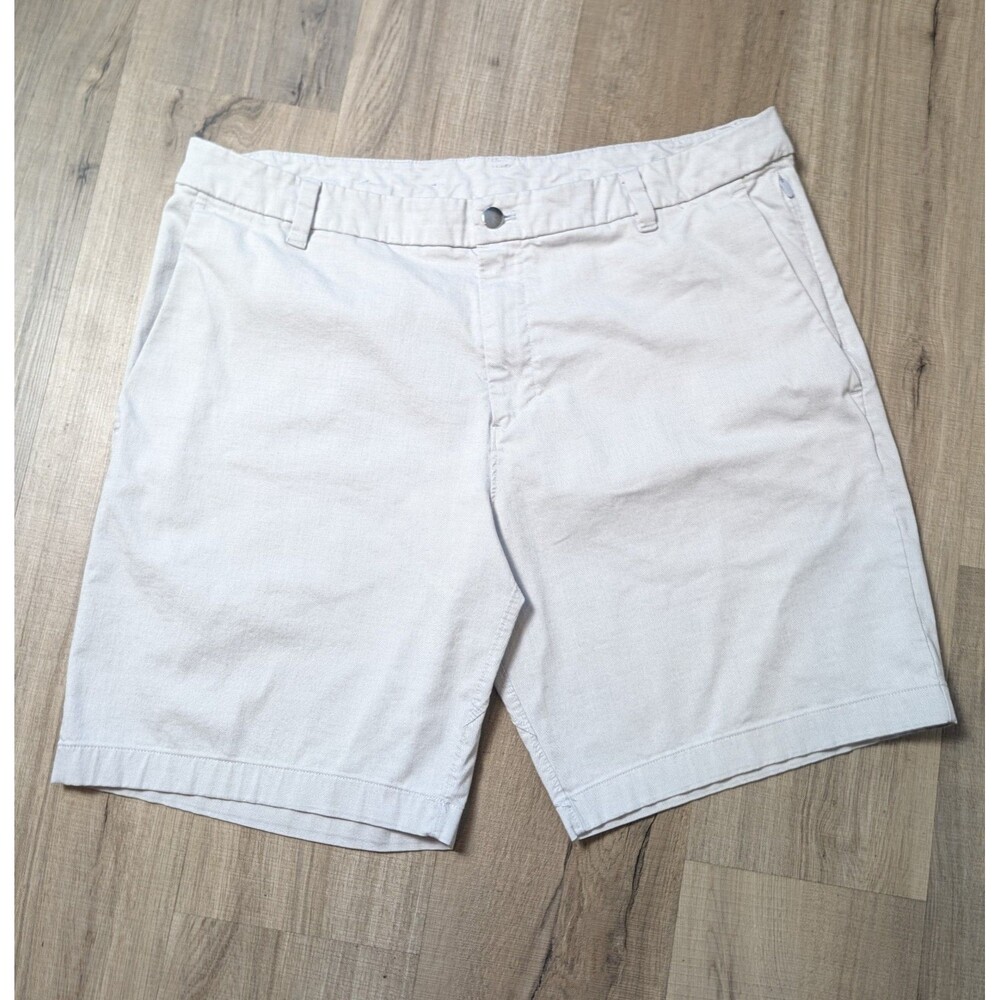 Lululemon Size 38 Commission Classic Shorts Gray Beige Chino Golf ABC Stretch 9"